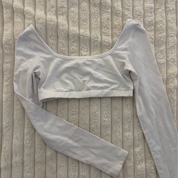 Garage cropped top - Picture 1 of 2